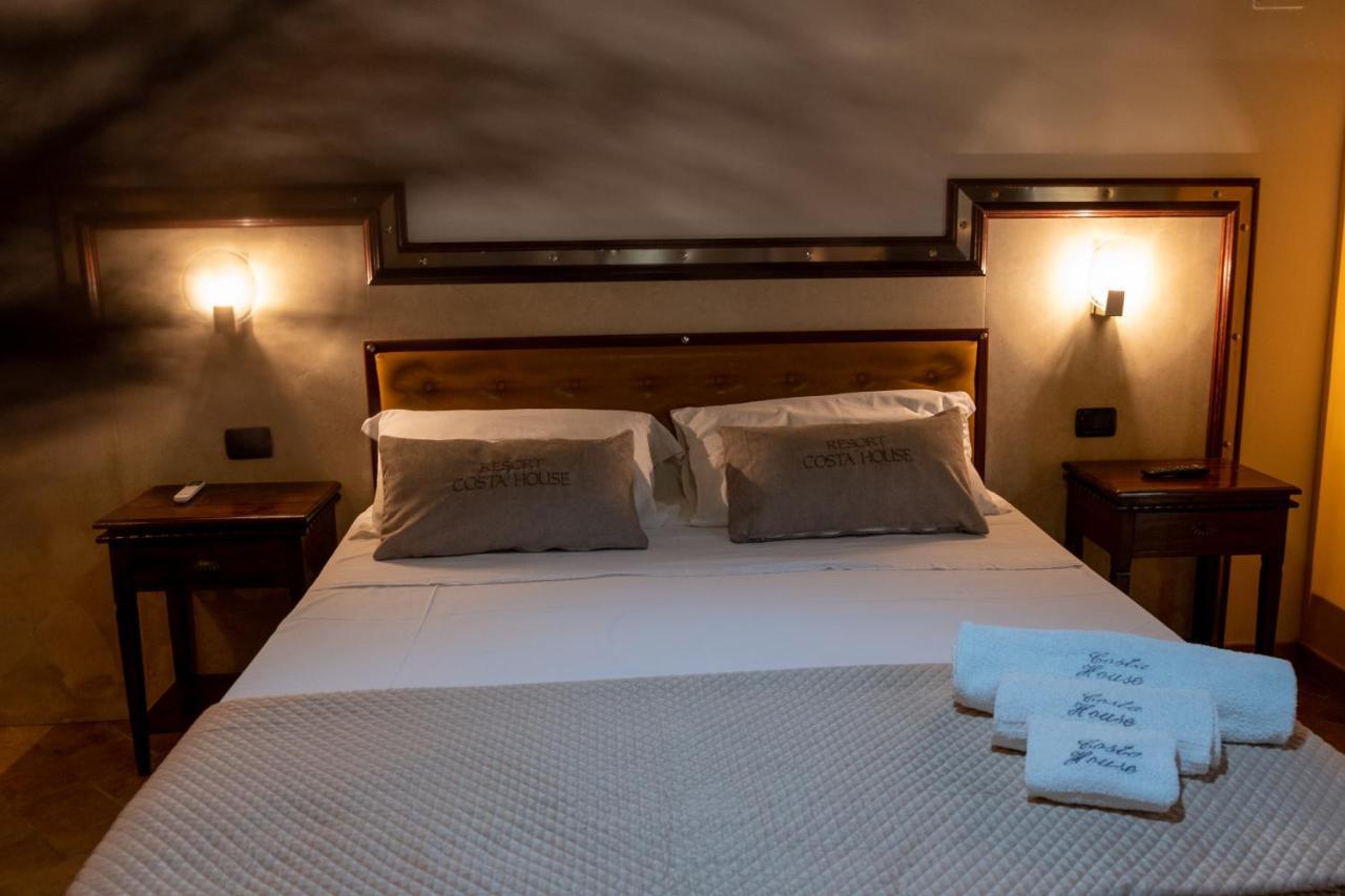 Agriturismo Resort Costa House Lampedusa Bagian luar foto